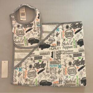 Hurley Graphic Print Kids Bib and Blanket Set